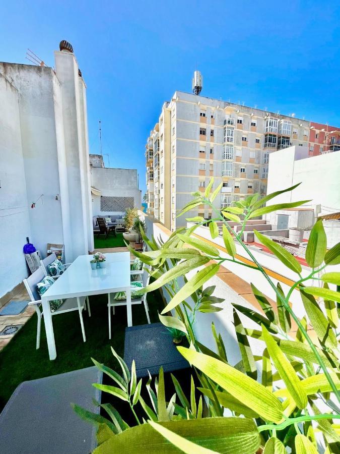 Gatu Premium Atico Caleta , Preferente Mayores De 25 Anos Y Familias Cádiz Exteriér fotografie